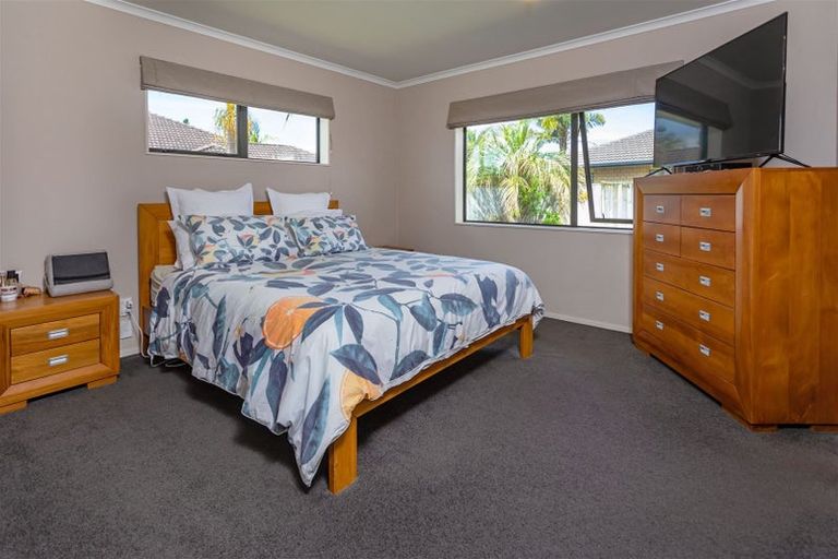 Photo of property in 60 Cholmondeley Crescent, Whitianga, 3510