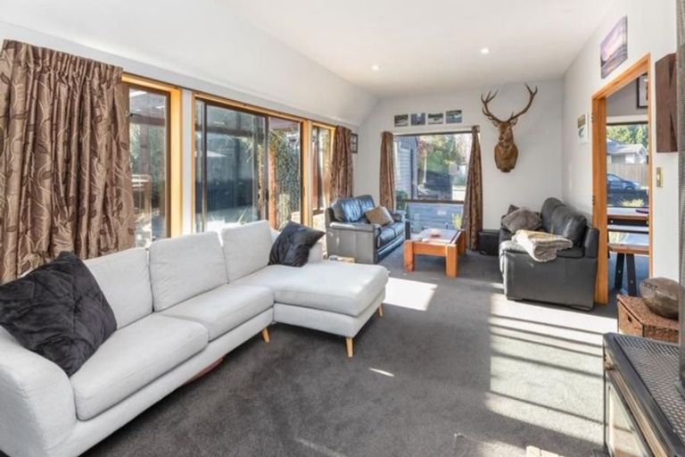 Photo of property in 38 Oakden Drive, Darfield, 7510