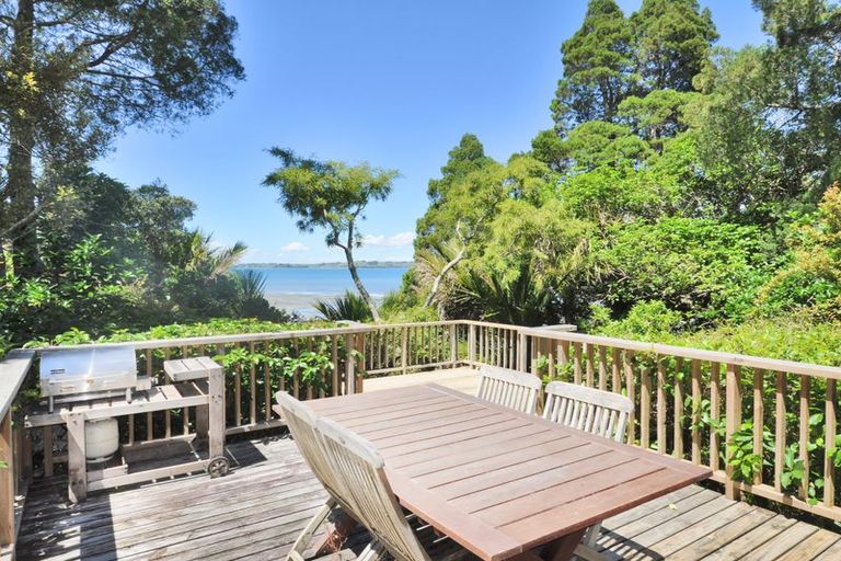 Photo of property in 62 Clinton Road, Tawharanui Peninsula, Matakana, 0986