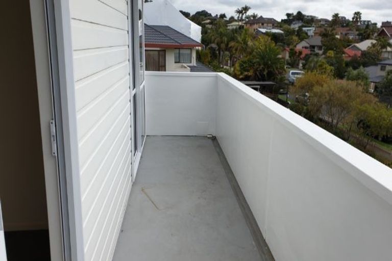 Photo of property in 41 Esther Place, Red Beach, 0932
