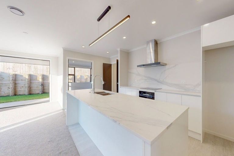 Photo of property in 35b Leathem Crescent, Pokeno, 2402