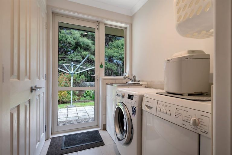 Photo of property in 33 Mudgeways Road, Massey, Auckland, 0614