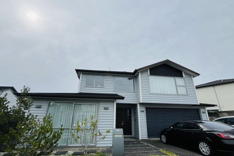 Photo of property in 19 Drumbuoy Drive, Flat Bush, Auckland, 2019