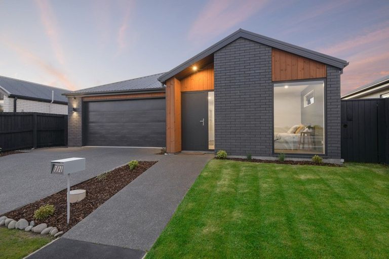 Photo of property in 7/21 Blakes Road, Belfast, Christchurch, 8051