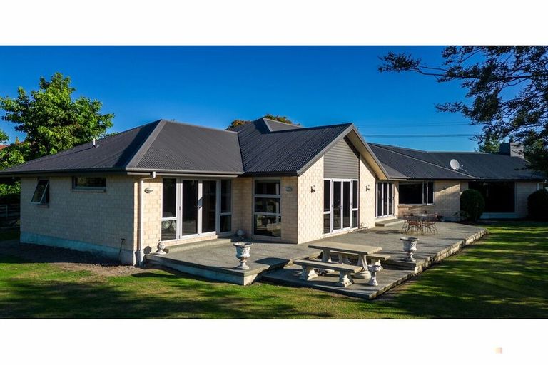 Photo of property in 200 High Street, Waimate, 7924
