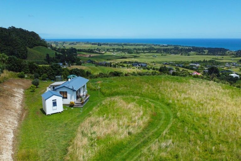 Photo of property in 167 Wairau Road, Kaitake, New Plymouth, 4374