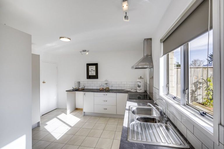 Photo of property in 209 Park Road South, Akina, Hastings, 4122