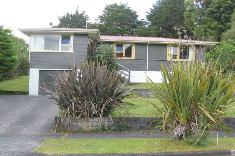 Photo of property in 16 Puketapu Crescent, Taumarunui, 3920