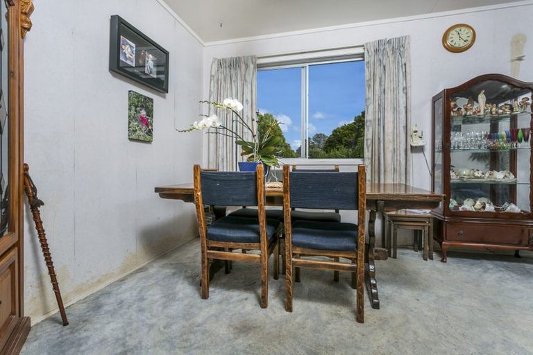 Photo of property in 13 Morriggia Place, Bayview, Auckland, 0629