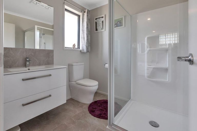 Photo of property in 3 Green Estate Drive, Waipu, 0510