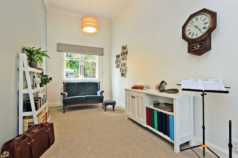 Photo of property in 4 Lamason Street, Greenmeadows, Napier, 4112