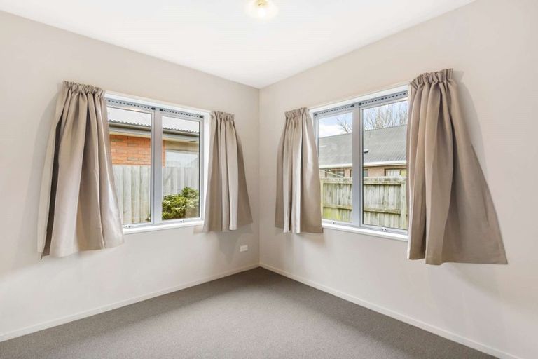 Photo of property in 8/10 Collins Street, Addington, Christchurch, 8024