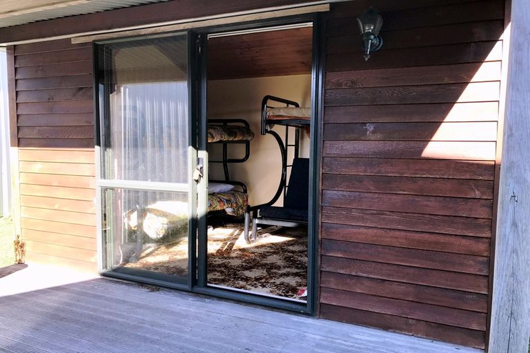 Photo of property in 22 Aoturoa Avenue, Rotoiti Forest, Rotorua, 3074