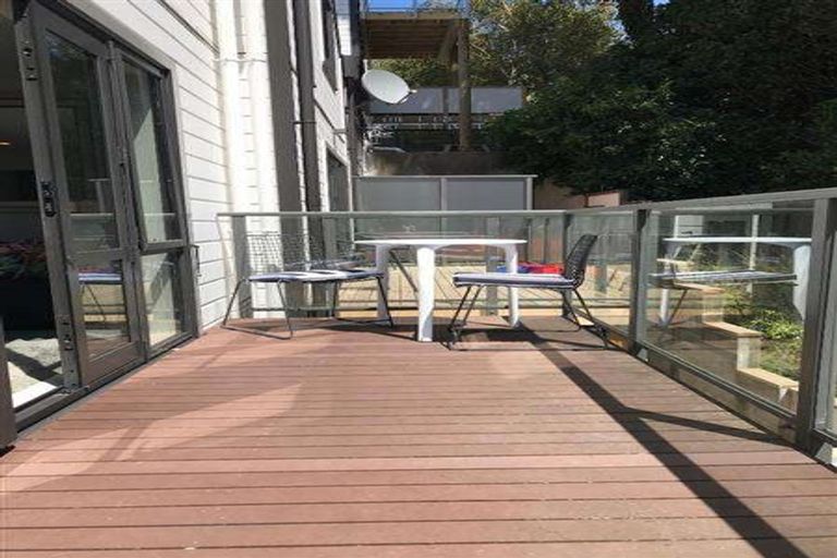 Photo of property in 6/240 The Terrace, Wellington Central, Wellington, 6011