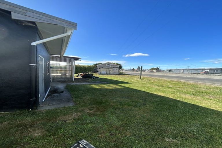 Photo of property in 16 Douglas Street, Balclutha, 9230