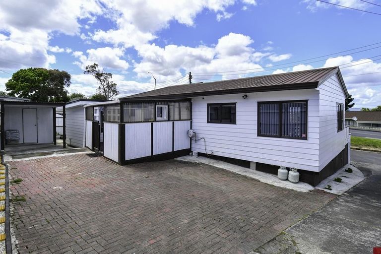 Photo of property in 86 Alfriston Road, Manurewa East, Auckland, 2102