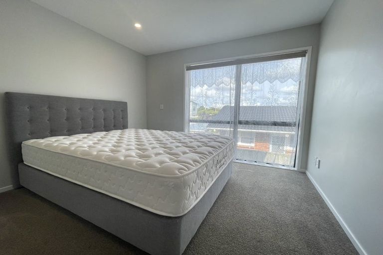 Photo of property in 4/16 Parson Lane, Papatoetoe, Auckland, 2025