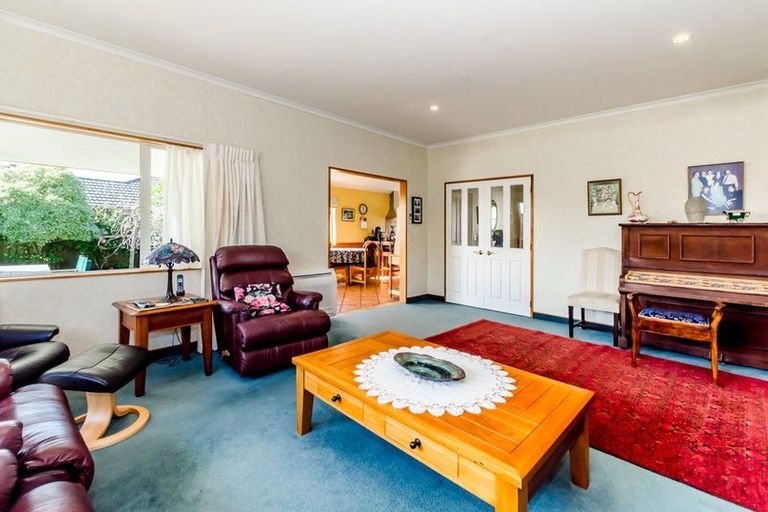Photo of property in 23 Kotuku Drive, Paraparaumu Beach, Paraparaumu, 5032