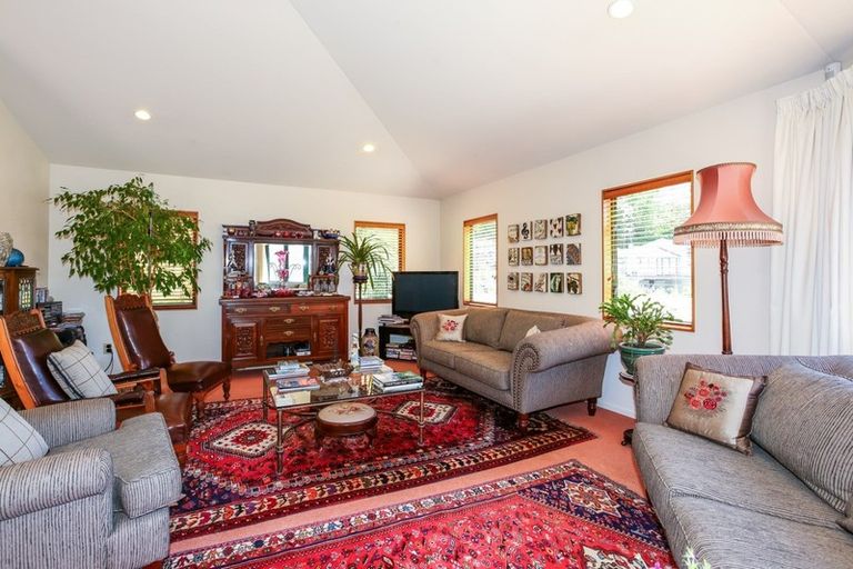 Photo of property in 131 Milton Road, Bluff Hill, Napier, 4110