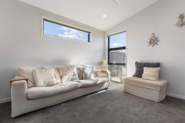 Photo of property in 64 Franks Way, Papamoa Beach, Papamoa, 3118