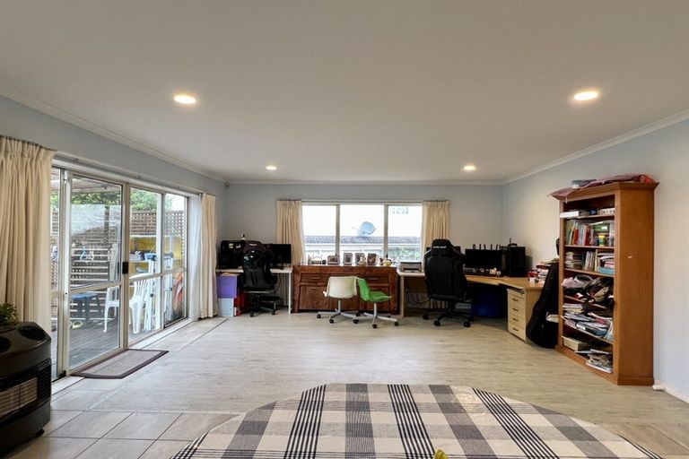 Photo of property in 47 Edendale Road, Somerville, Auckland, 2014