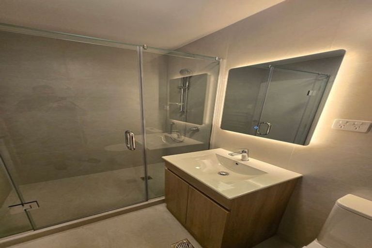 Photo of property in 4/20a Cleek Road, Mangere East, Auckland, 2024