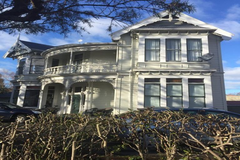 Photo of property in 1020 George Street, North Dunedin, Dunedin, 9016