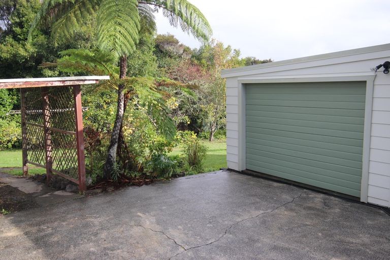 Photo of property in 24 Wilson Road, Haruru, 0204