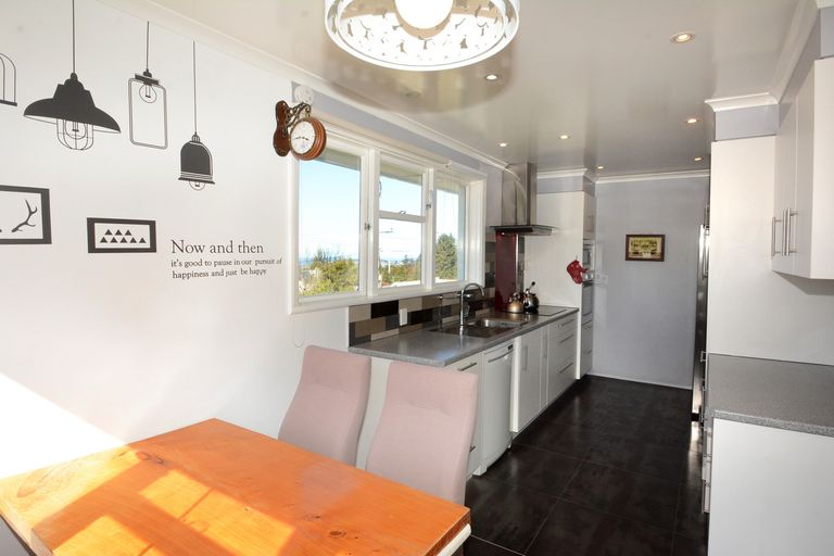 Photo of property in 4 Hanlon Street, Halfway Bush, Dunedin, 9010