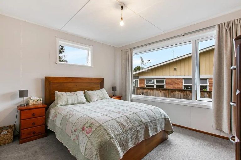 Photo of property in 6 Churchill Street, Pukekohe, 2120