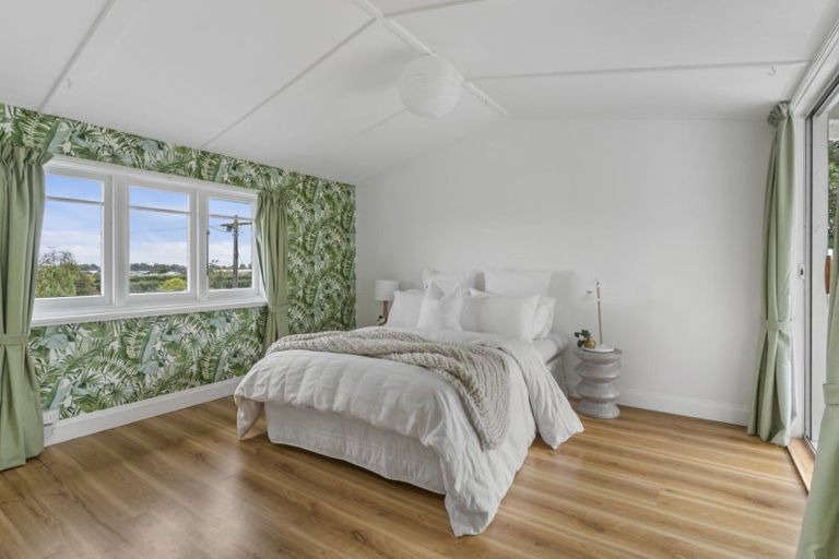 Photo of property in 4 Crossley Street, Katikati, 3129