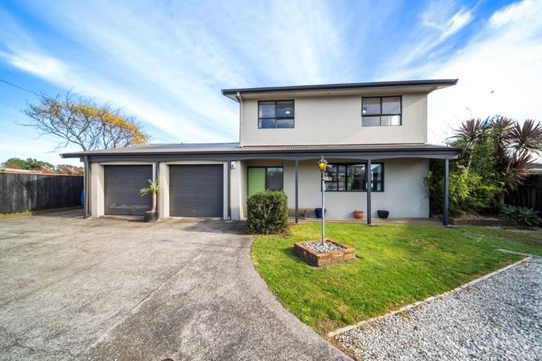 Photo of property in 164 Tukapa Street, Westown, New Plymouth, 4310