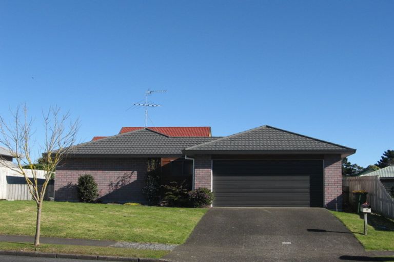 Photo of property in 35 Muirfield Street, Wattle Downs, Auckland, 2103
