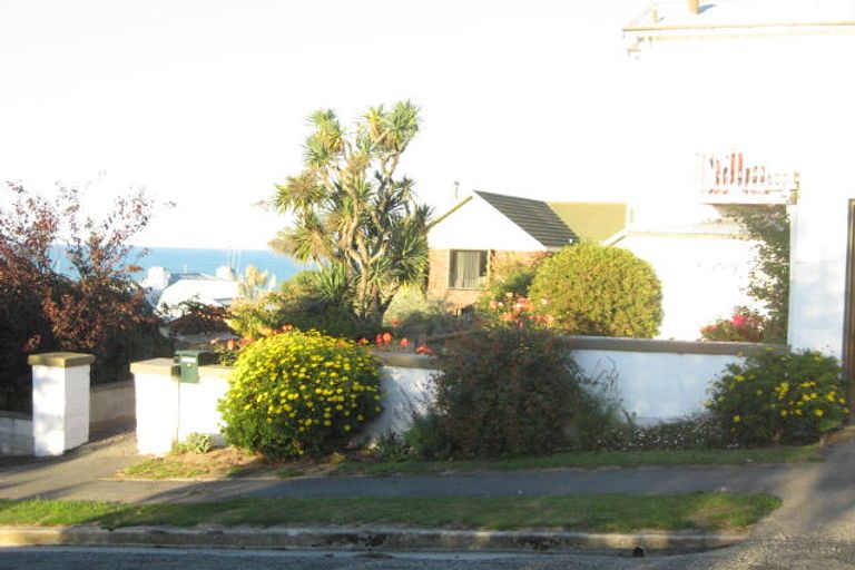 Photo of property in 2 Greta Street, South Hill, Oamaru, 9400