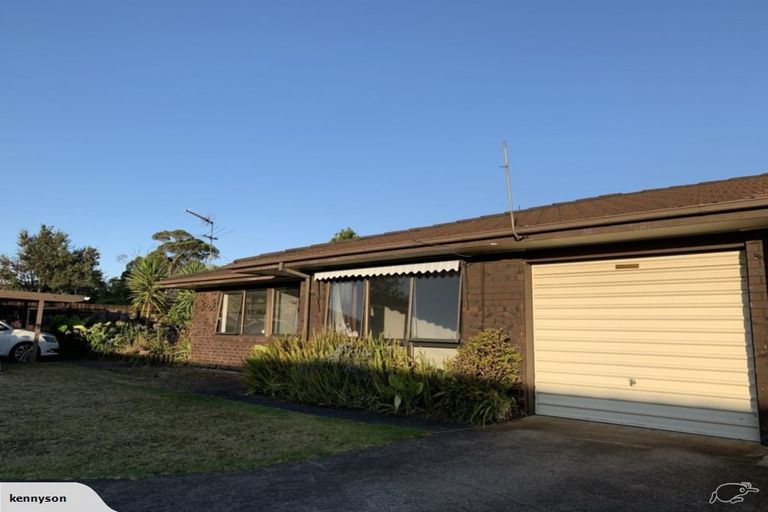 Photo of property in 1/6 Colleen Norma Place, Half Moon Bay, Auckland, 2012