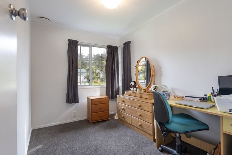 Photo of property in 13 Awhiorangi Promenade, Swanson, Auckland, 0816