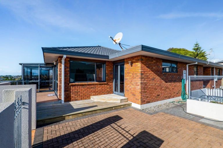 Photo of property in 97 Parklands Avenue, Bell Block, New Plymouth, 4312