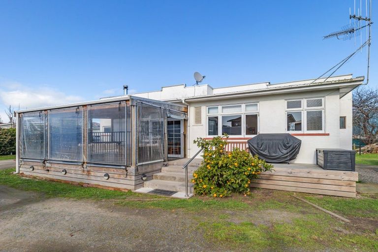 Photo of property in 3 Lena Place, Foxton, 4814