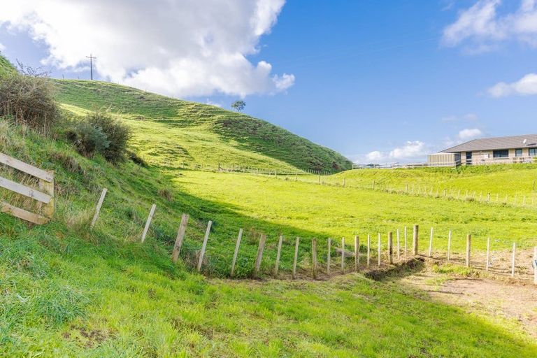 Photo of property in 212 Te Tahi Road, Puketotara, Pirongia, 3876