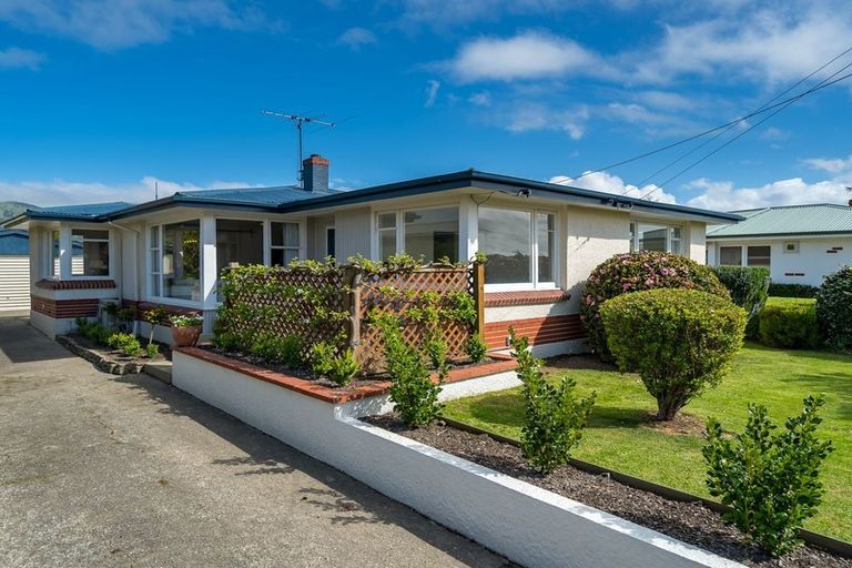 Photo of property in 27 Tyne Street, Mosgiel, 9024