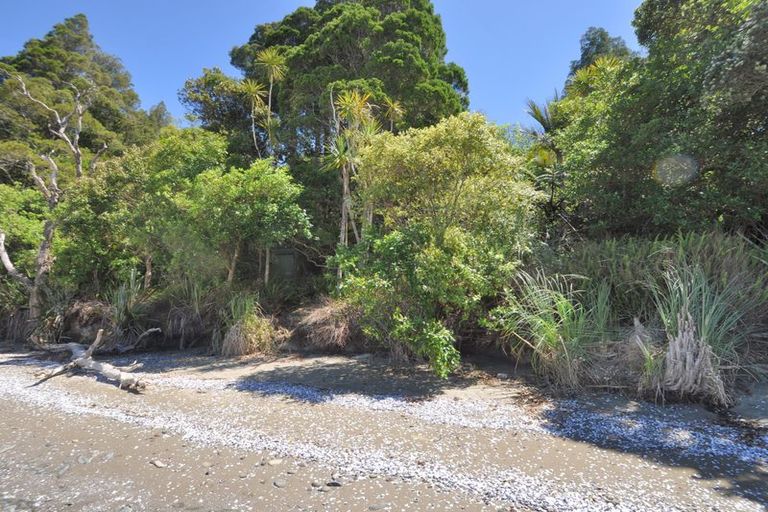 Photo of property in 62 Clinton Road, Tawharanui Peninsula, Matakana, 0986