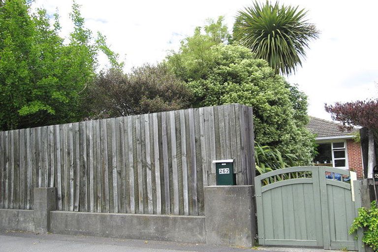 Photo of property in 1/262 Ilam Road, Burnside, Christchurch, 8053