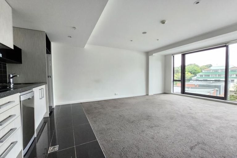 Photo of property in Nouvo Apartments, 4f/21 Rugby Street, Mount Cook, Wellington, 6021