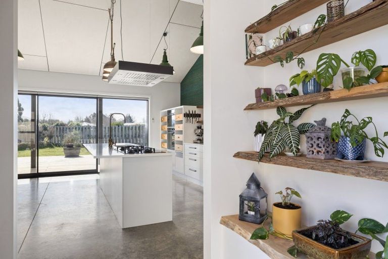 Photo of property in 1 Remutaka Lane, Carterton, 5713