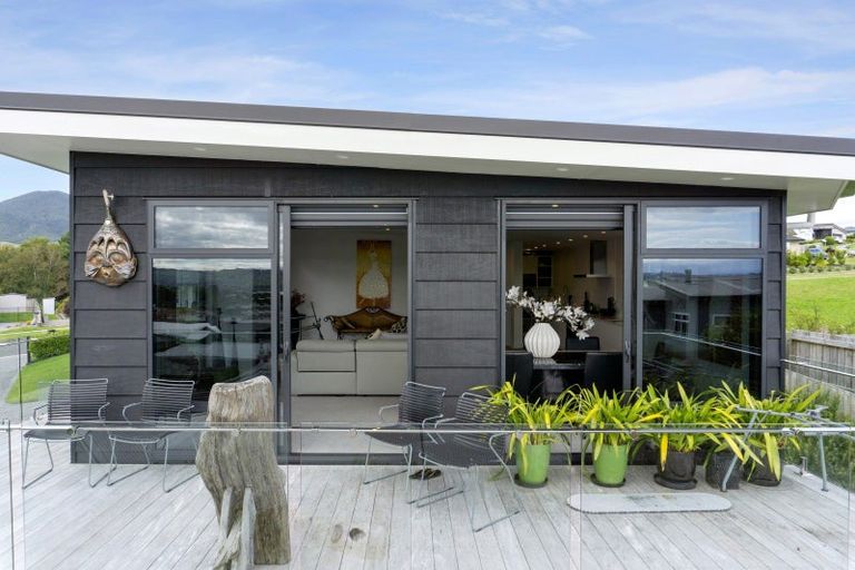 Photo of property in 32 Coprosma Crescent, Waipahihi, Taupo, 3330