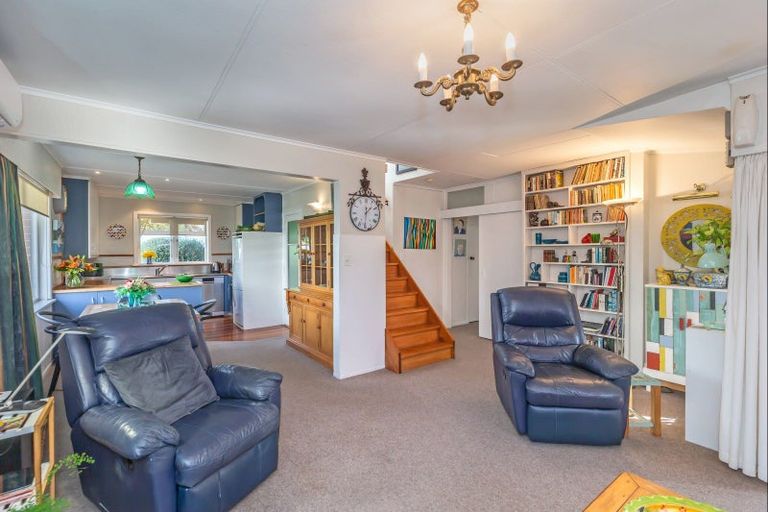 Photo of property in 22 Highbury Drive, Levin, 5510