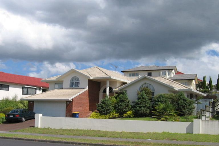 Photo of property in 106 Picasso Drive, West Harbour, Auckland, 0618