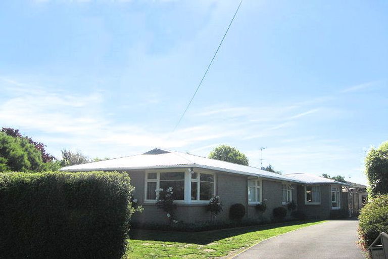 Photo of property in 410 Cashmere Road, Westmorland, Christchurch, 8025