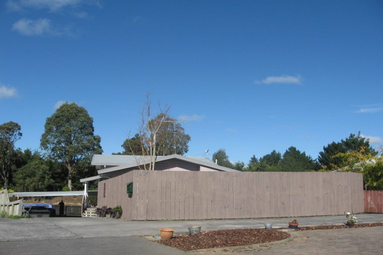 Photo of property in 1/21 Lochend Place, Highland Park, Auckland, 2010