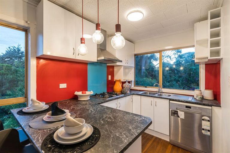Photo of property in 302 Swanson Road, Henderson, Auckland, 0610